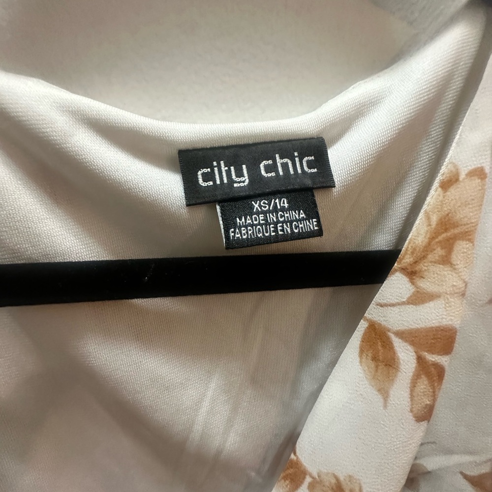 City Chic Floral Wrap Blouse - Cream and Brown - Picture 3 of 6